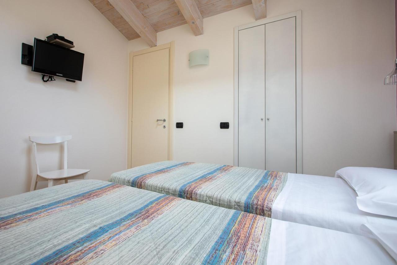 Residence Cafelicita - Promotion - Apartments Lake View - Infinity Pool - Jacuzzi Gravedona Dış mekan fotoğraf
