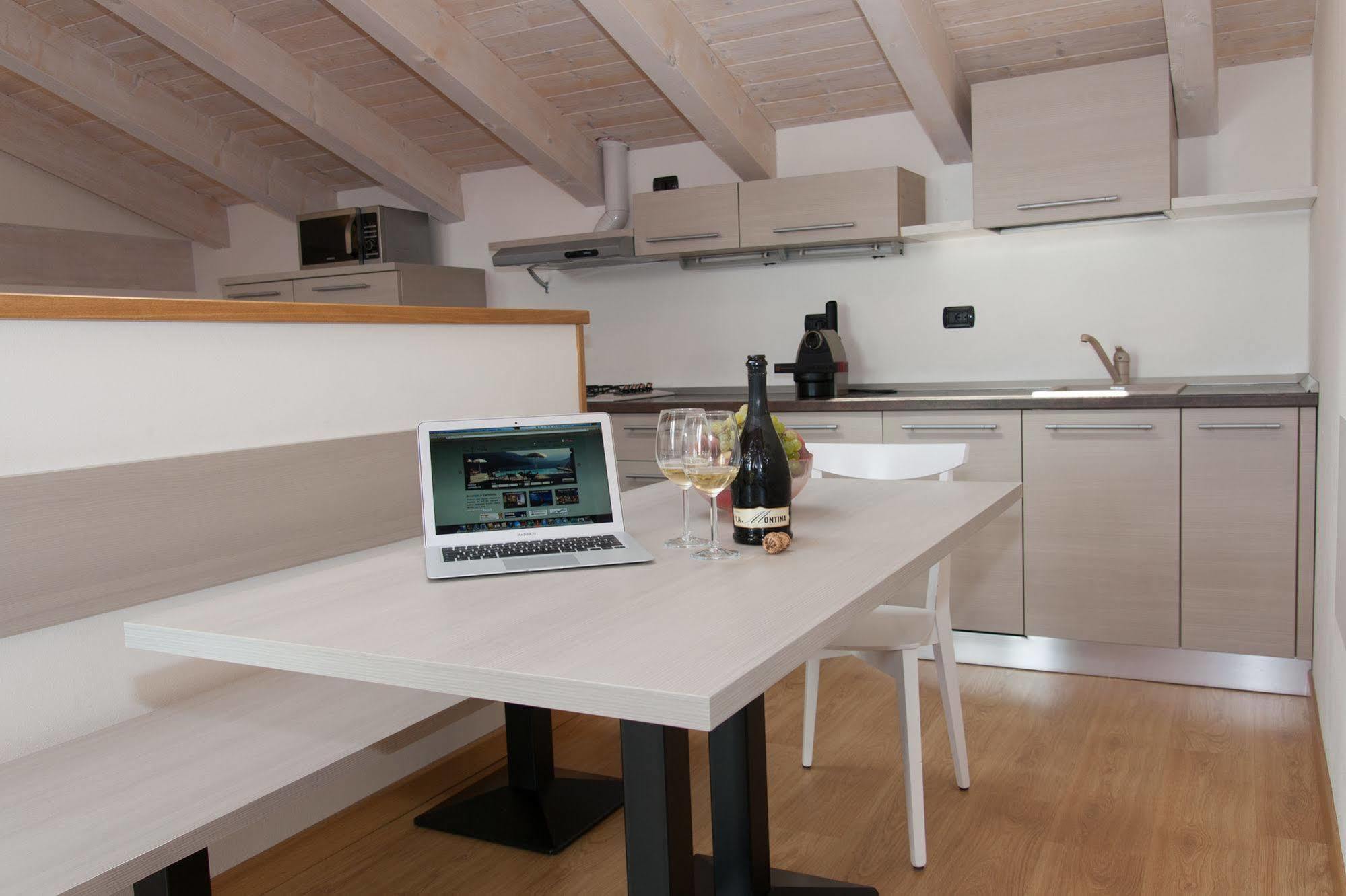 Residence Cafelicita - Promotion - Apartments Lake View - Infinity Pool - Jacuzzi Gravedona Dış mekan fotoğraf