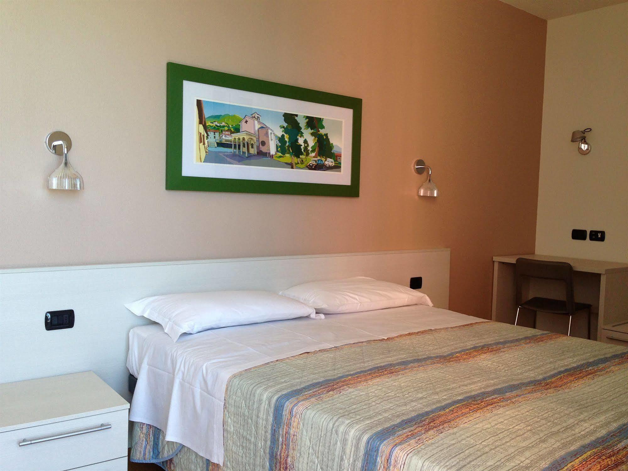 Residence Cafelicita - Promotion - Apartments Lake View - Infinity Pool - Jacuzzi Gravedona Dış mekan fotoğraf
